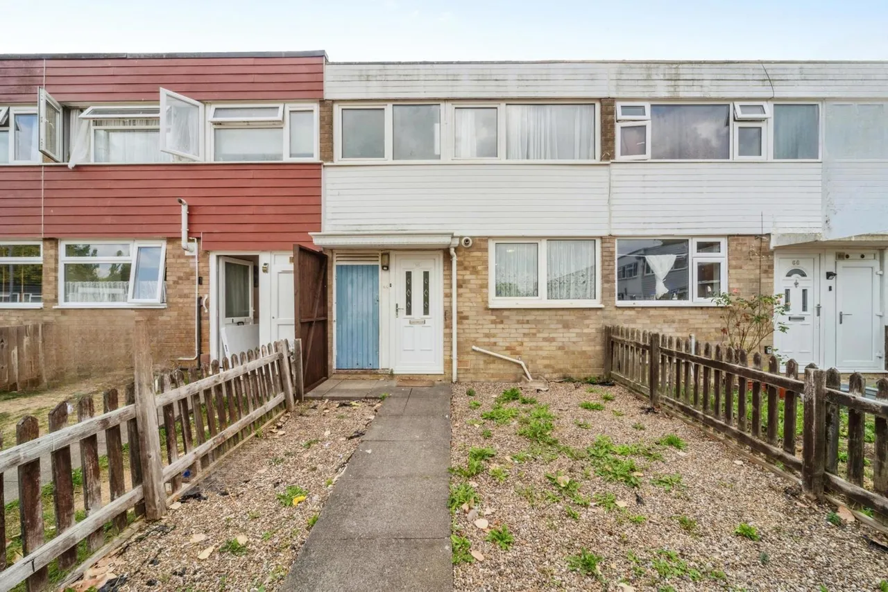 3 bed house for sale — Nevis Grove, Bletchley, Milton Keynes, Buckinghamshire, MK2