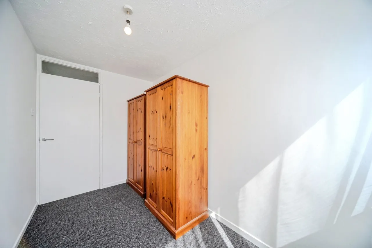 Nevis Grove, Bletchley, Milton Keynes, Buckinghamshire, MK2, photo 9