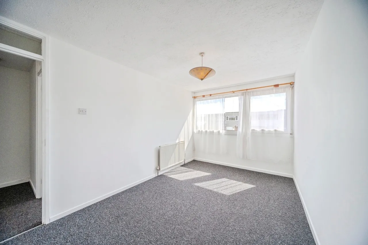 Nevis Grove, Bletchley, Milton Keynes, Buckinghamshire, MK2, photo 10