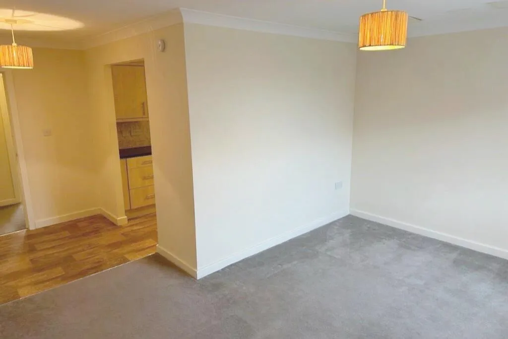 Regents Court, Durham, DH1, photo 4