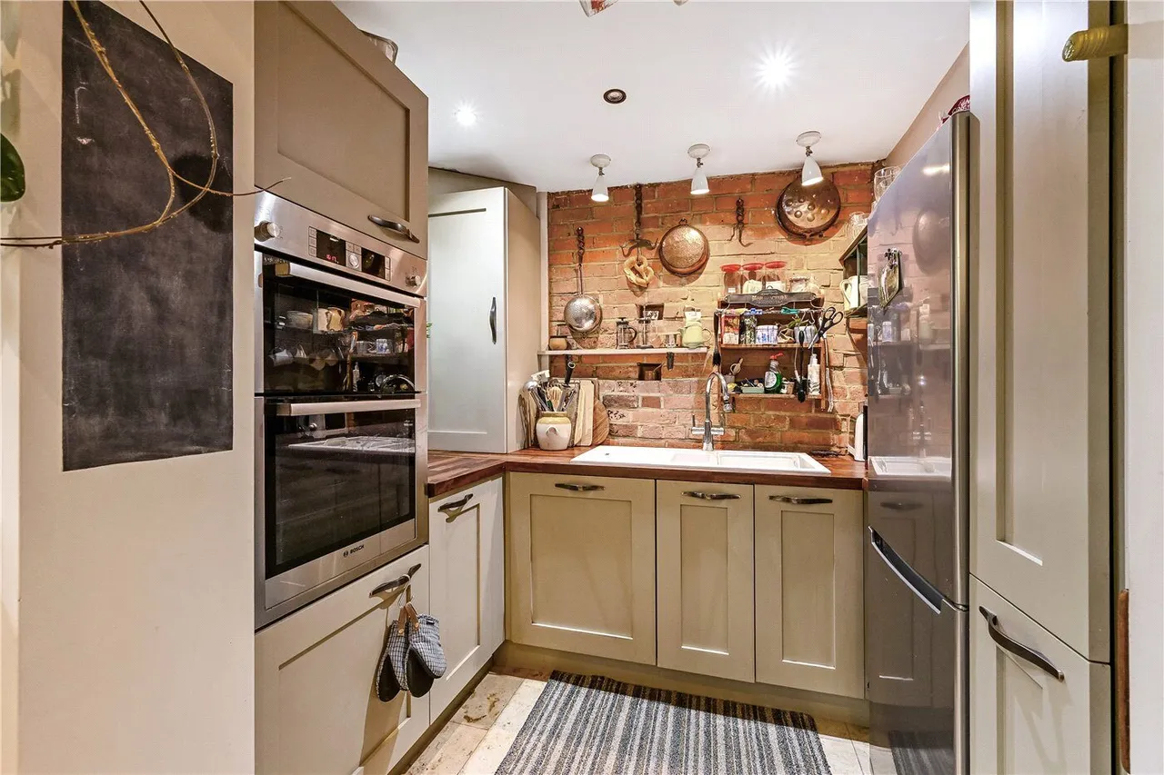 Victoria Road, Winchester, SO23, photo 4