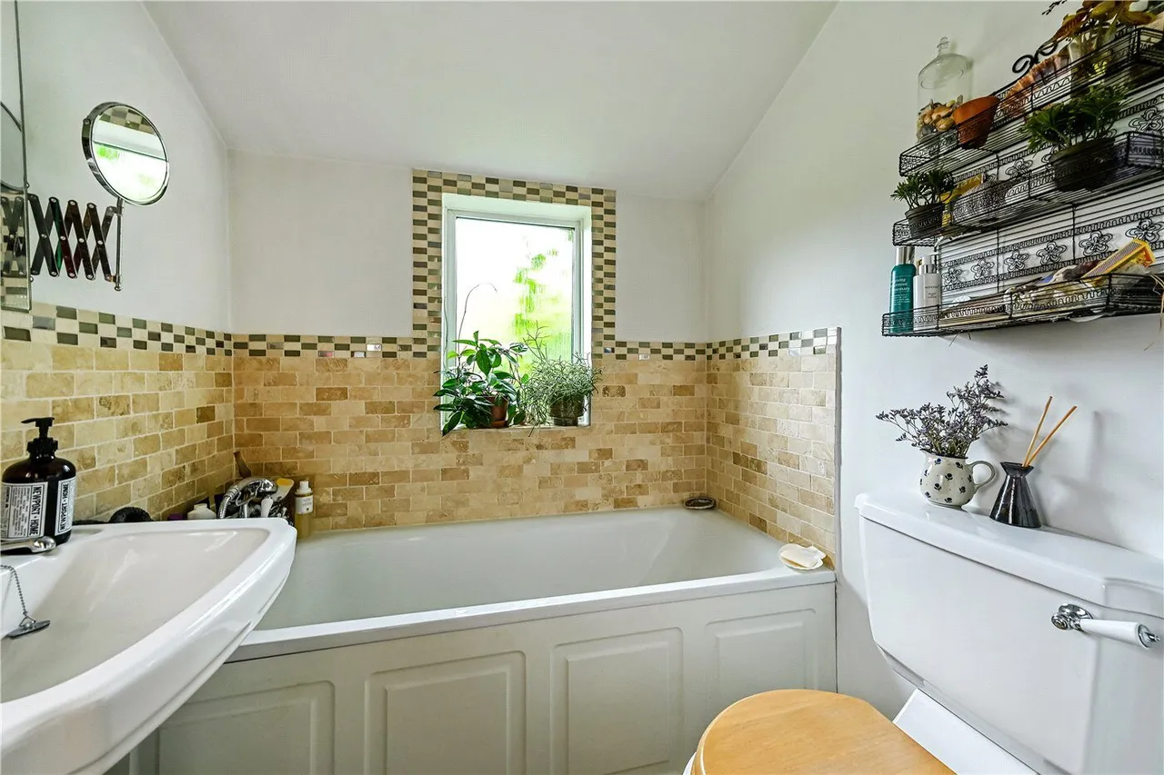 Victoria Road, Winchester, SO23, photo 12