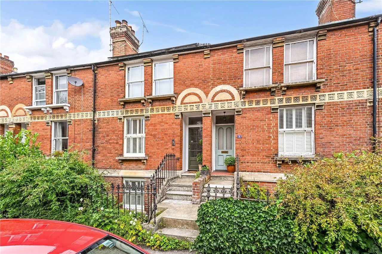 4 bed house for sale, Victoria Road, Winchester, SO23