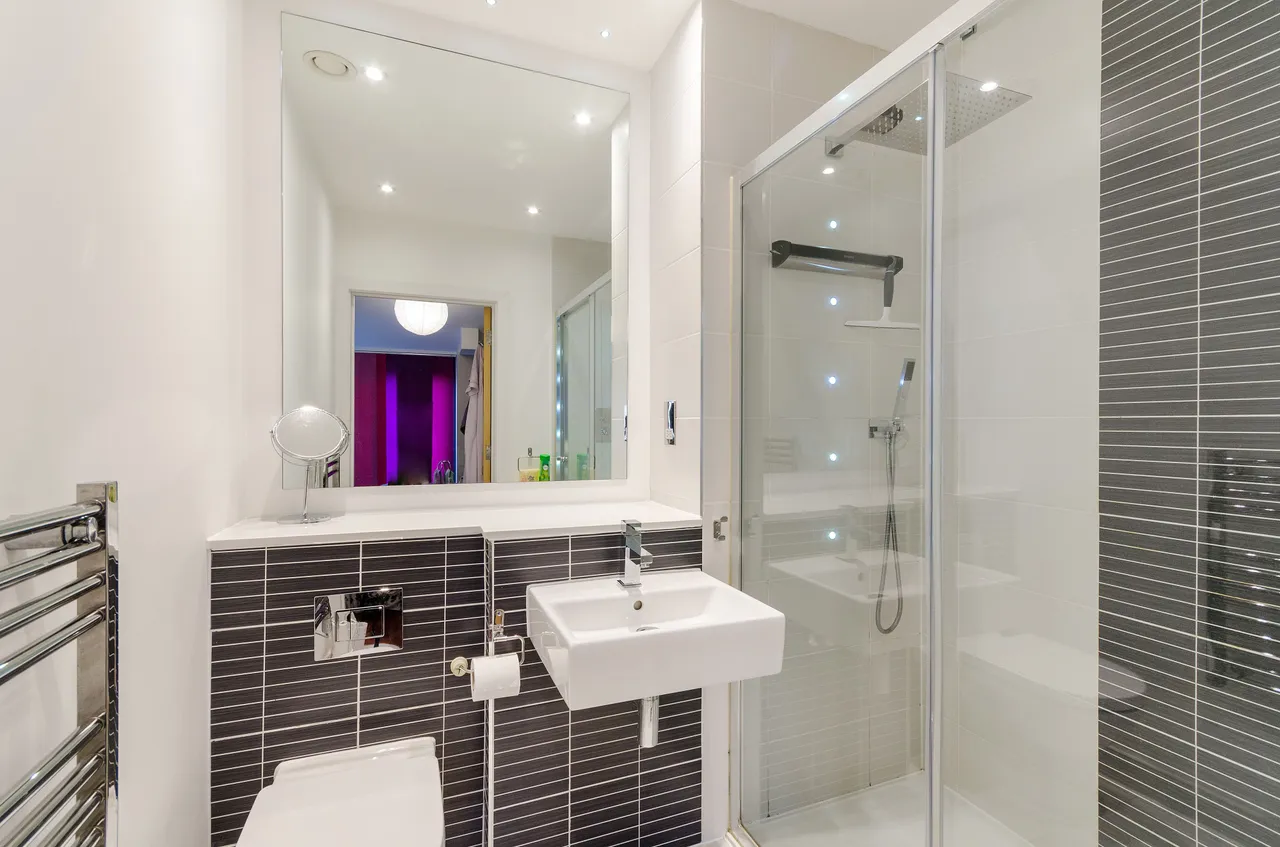 Flat 9, 9 St Marys Road, Surbiton, photo 9