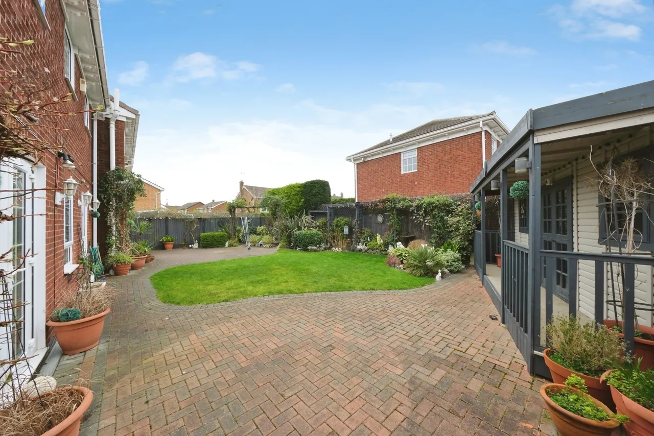 Carisbrooke Avenue, Gedling, Nottingham, Nottinghamshire, NG4, photo 23