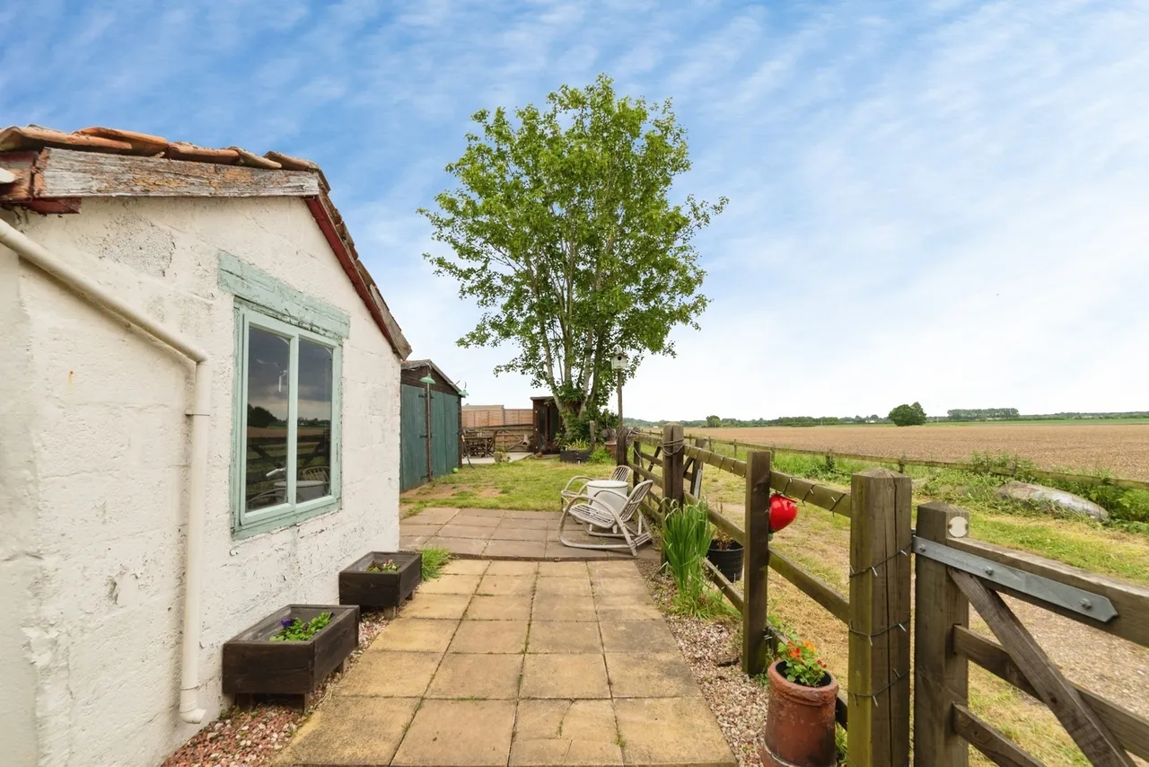 Vinegar Hill, Hatch, Sandy, Bedfordshire, SG19, photo 24