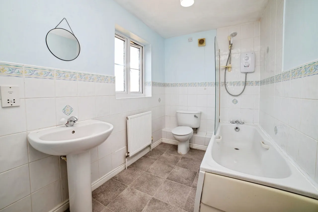 Lynton Drive, Sutton-in-Ashfield, Nottinghamshire, NG17, photo 16