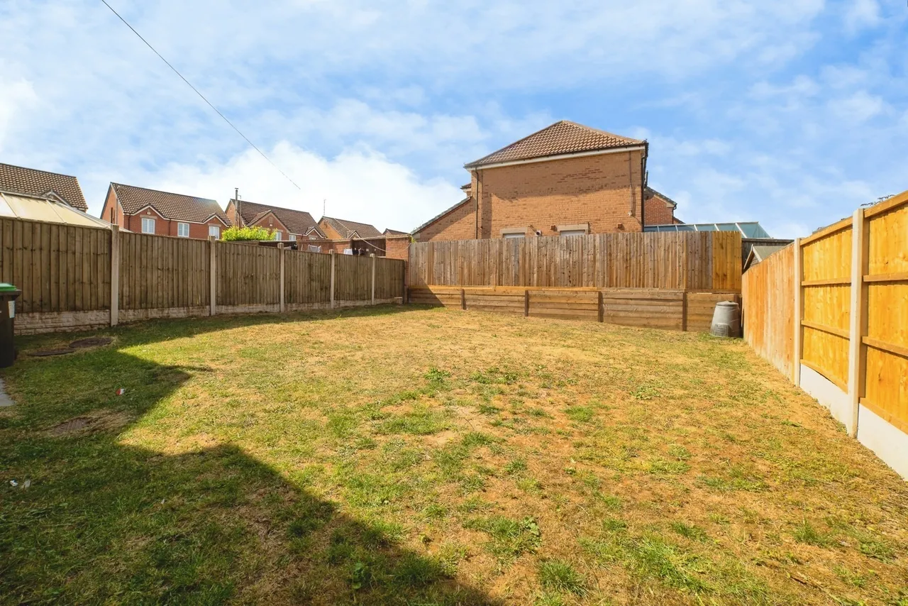Lynton Drive, Sutton-in-Ashfield, Nottinghamshire, NG17, photo 19