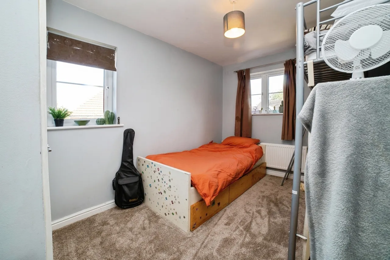 Lynton Drive, Sutton-in-Ashfield, Nottinghamshire, NG17, photo 13