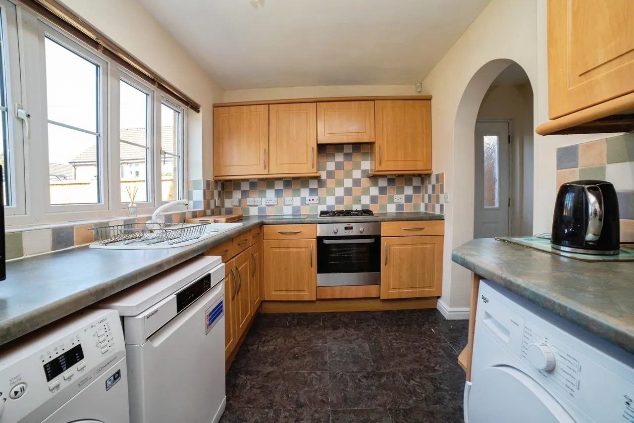 Lynton Drive, Sutton-in-Ashfield, Nottinghamshire, NG17, photo 9