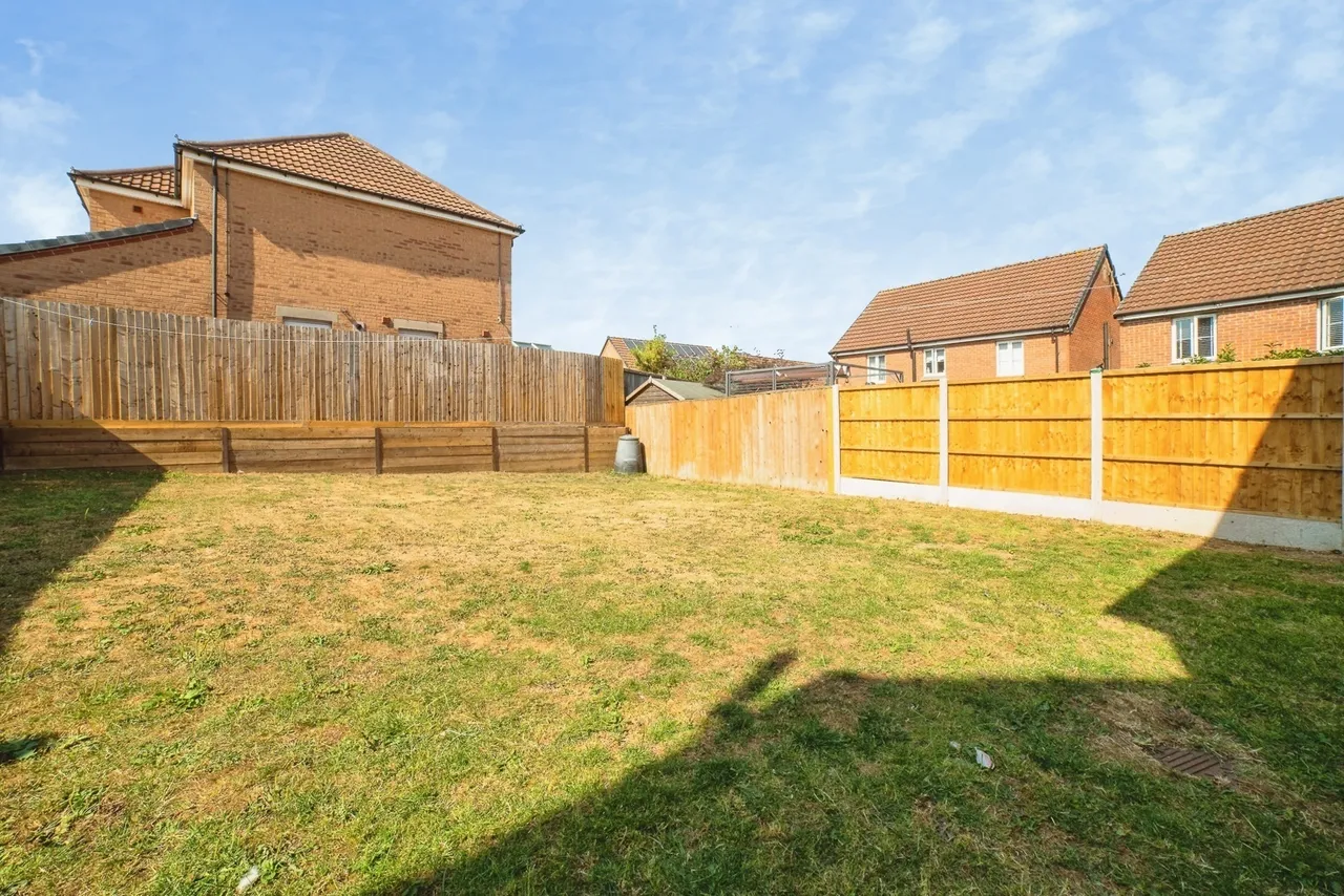 Lynton Drive, Sutton-in-Ashfield, Nottinghamshire, NG17, photo 17