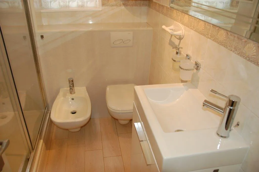 Graden Court, Disley, SK12, photo 5
