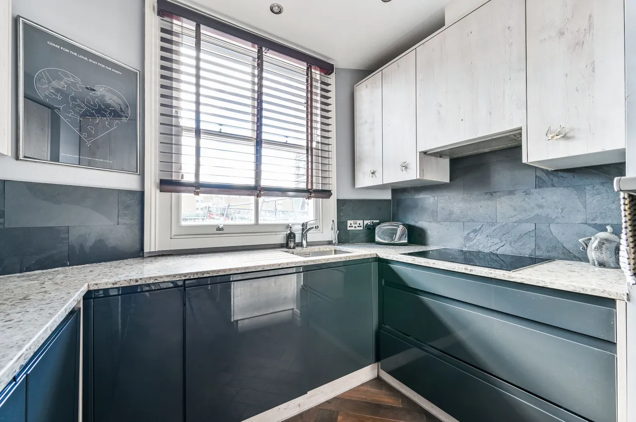 2 The Pink House, 65a Chalk Farm Road, London, photo 2