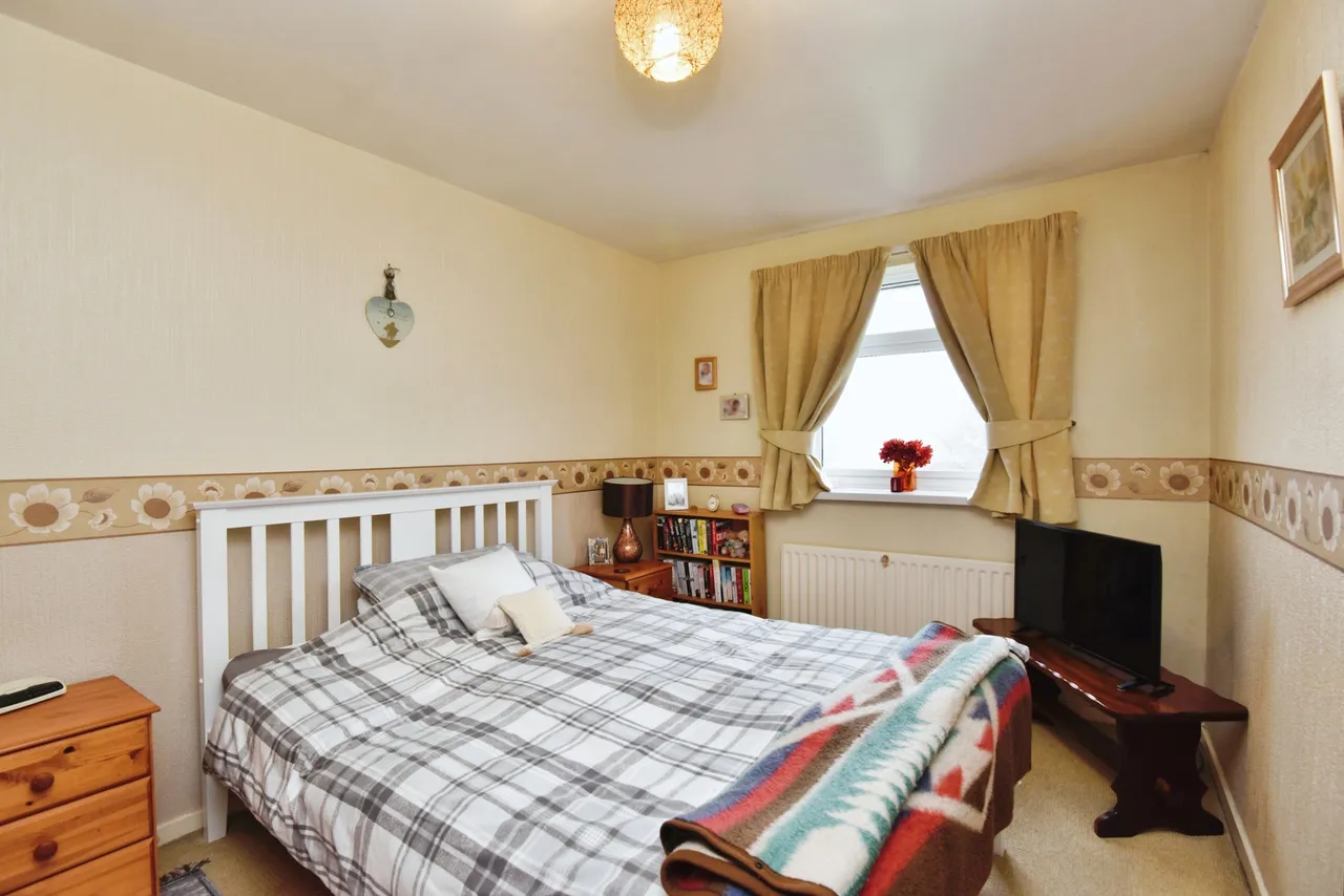 Palatine Drive, Newcastle, Staffordshire, ST5, photo 8