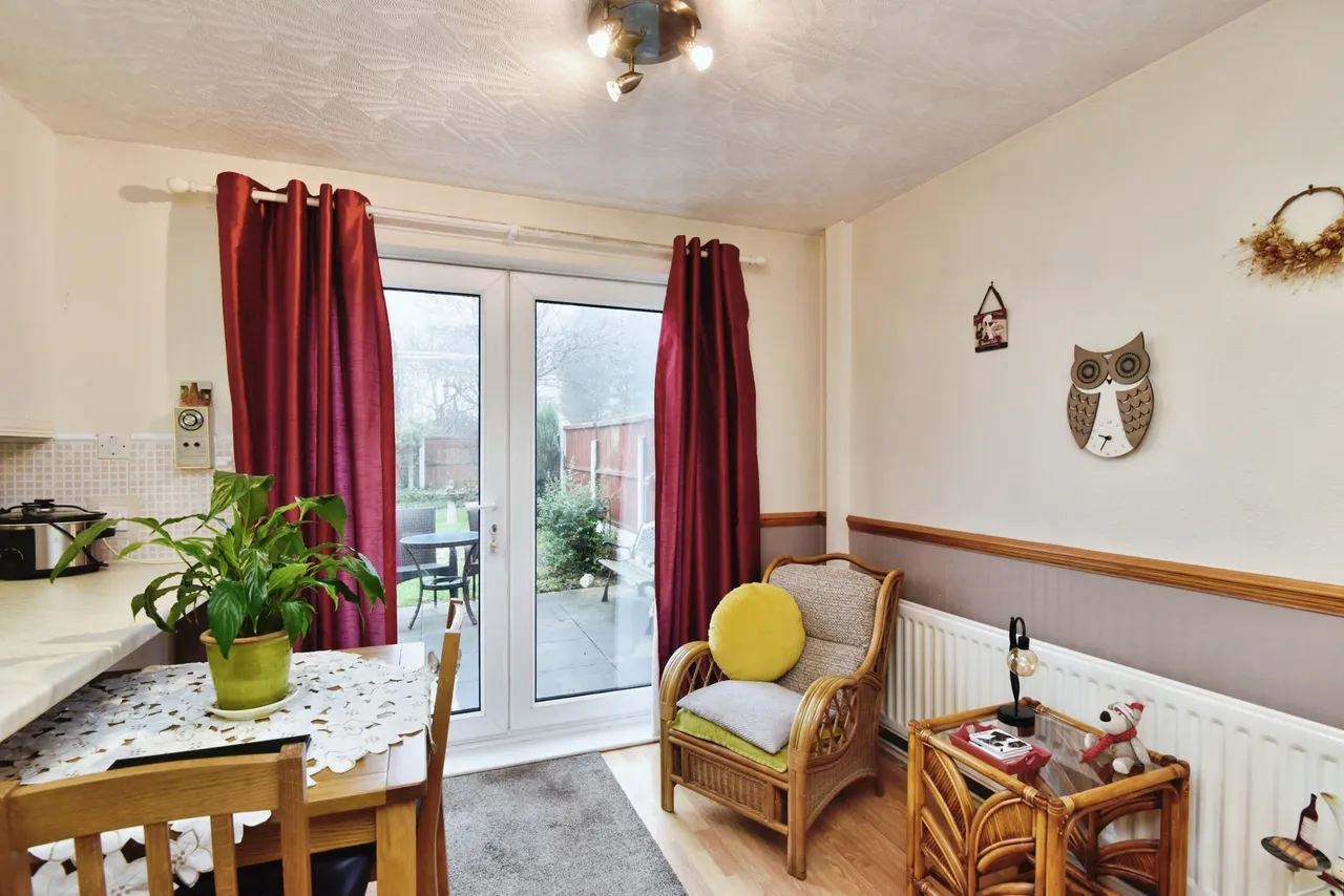 Palatine Drive, Newcastle, Staffordshire, ST5, photo 12