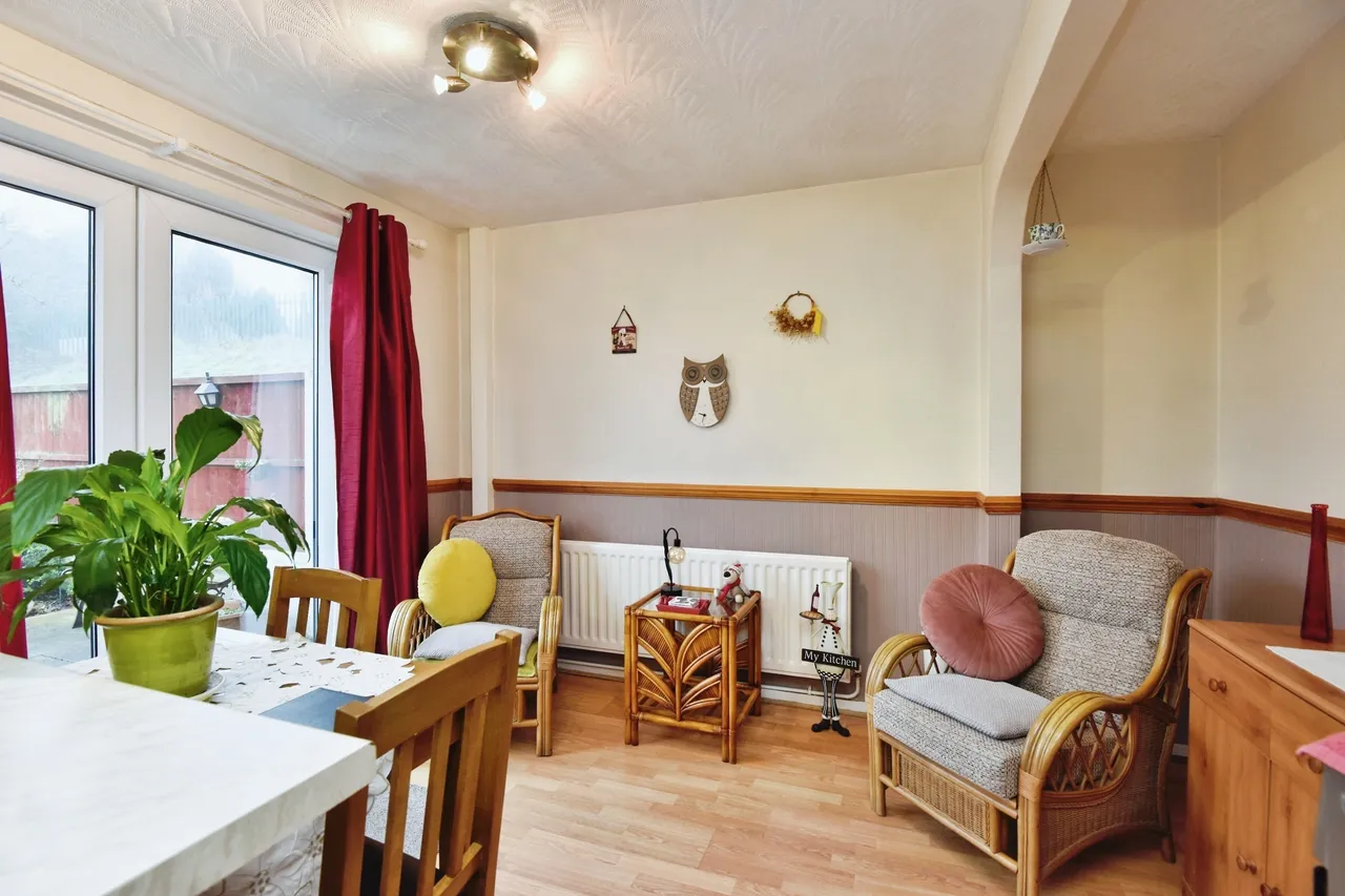 Palatine Drive, Newcastle, Staffordshire, ST5, photo 5