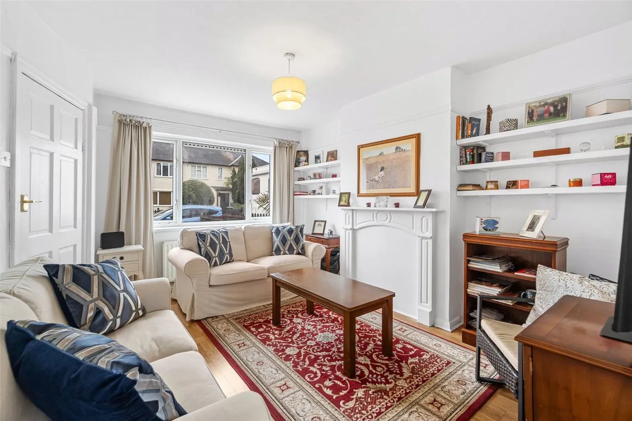 Broome Road, Hampton, TW12 2PU, photo 2