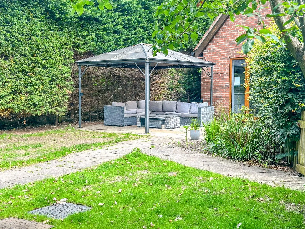 Matchams Lane, Hurn, BH23, photo 20