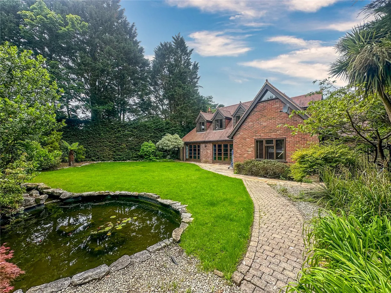 Matchams Lane, Hurn, BH23, photo 4