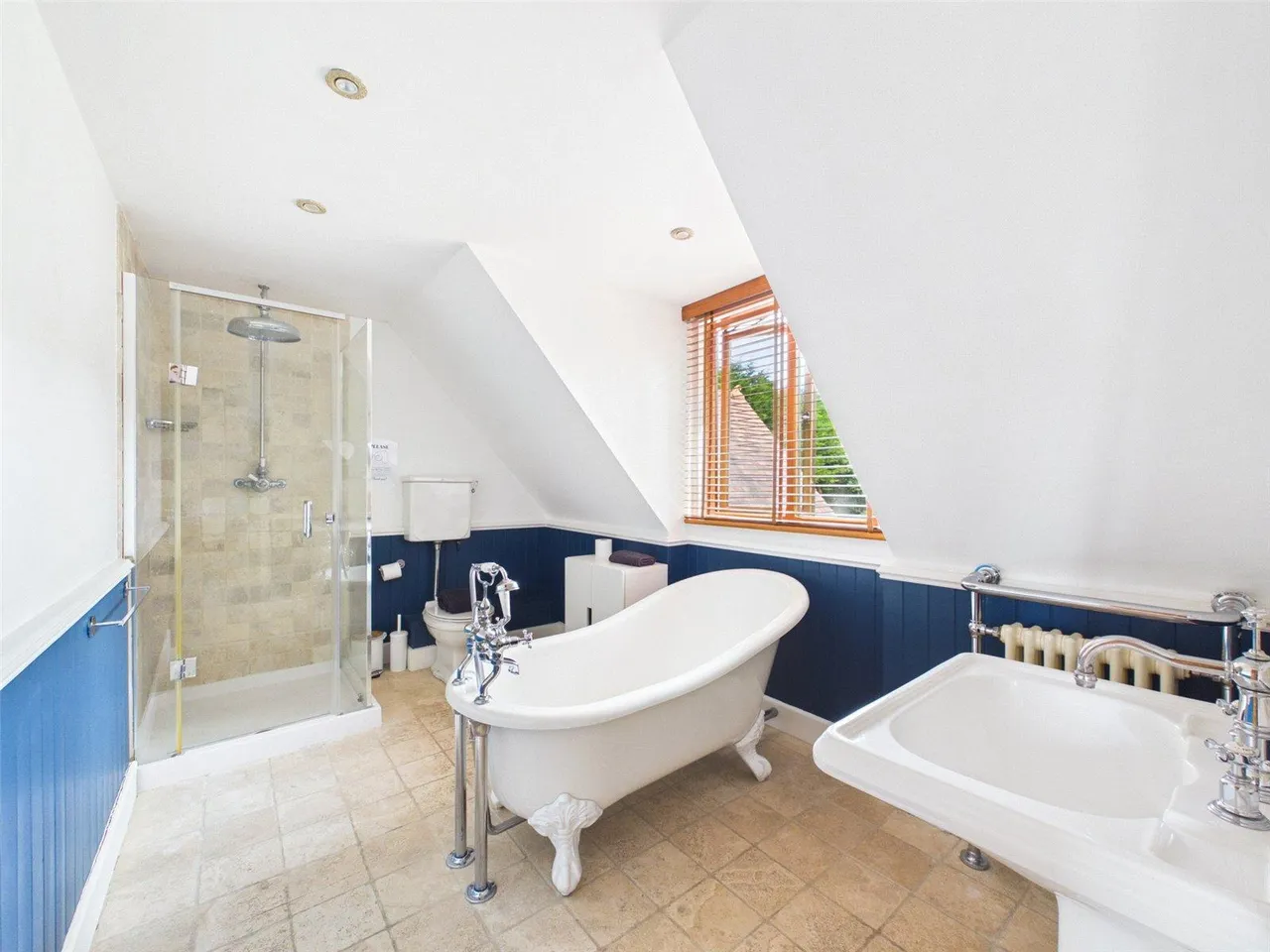 Matchams Lane, Hurn, BH23, photo 13