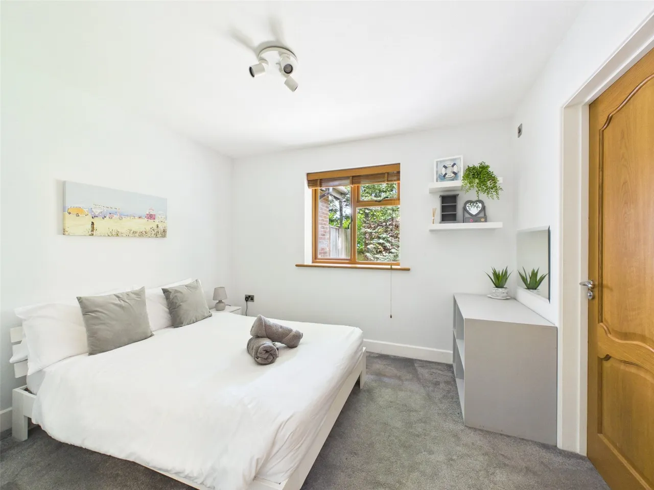Matchams Lane, Hurn, BH23, photo 9