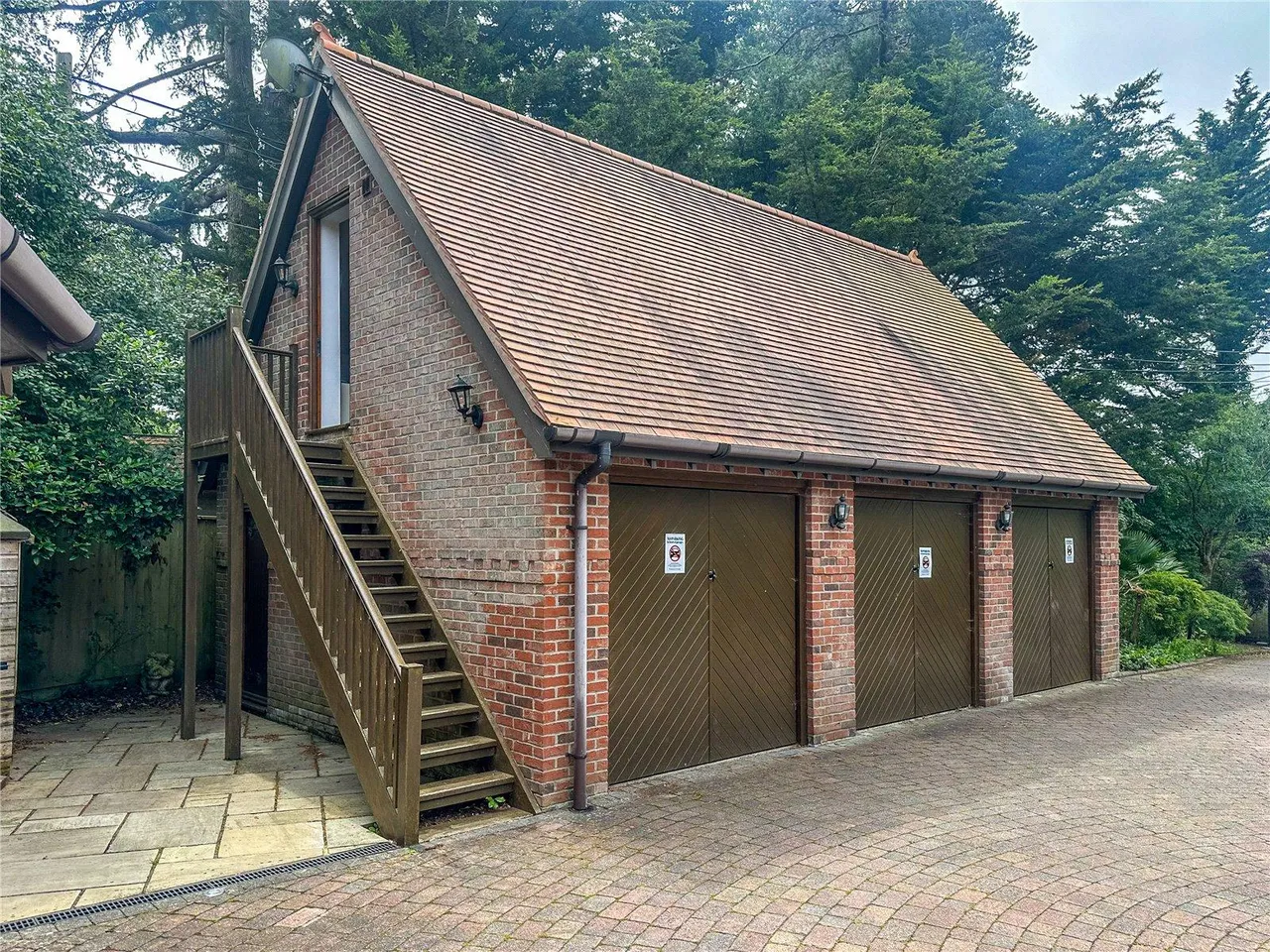 Matchams Lane, Hurn, BH23, photo 21