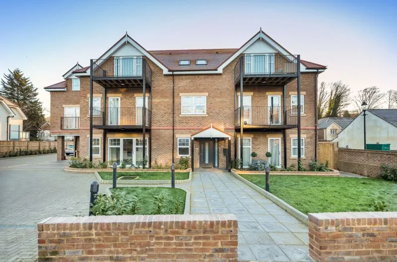 1 bed flat for sale — Brighton Road, Purley CR8 4HF
