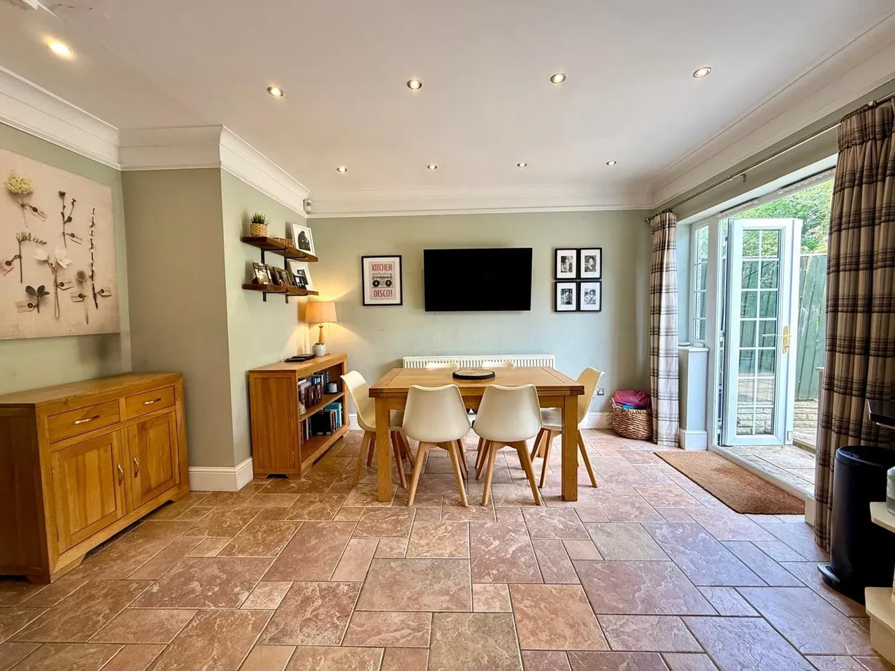 Marlborough Road, Swindon, SN3, photo 11