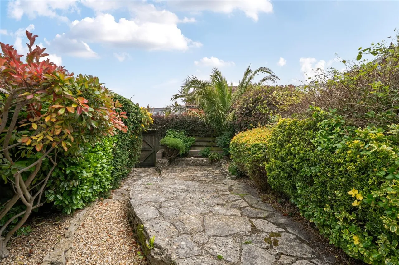 Court Road, Swanage, BH19, photo 20