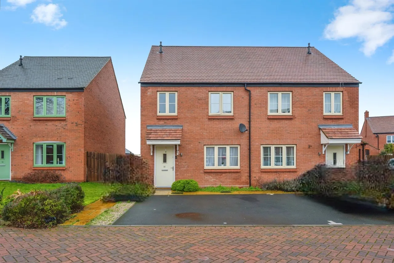 3 bed house for sale — The Shotts, Alrewas, Burton-On-Trent
