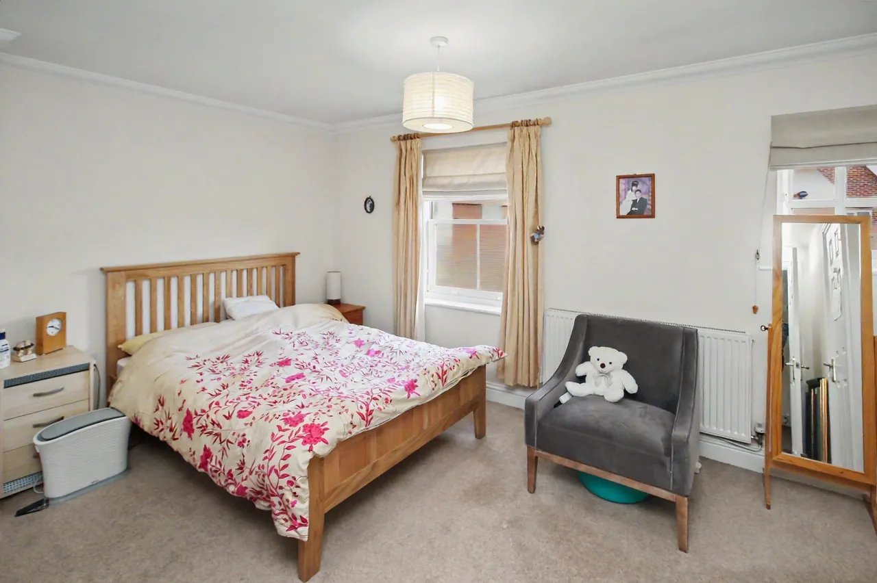 Semi-Detached Home in Holt Built by H, photo 4