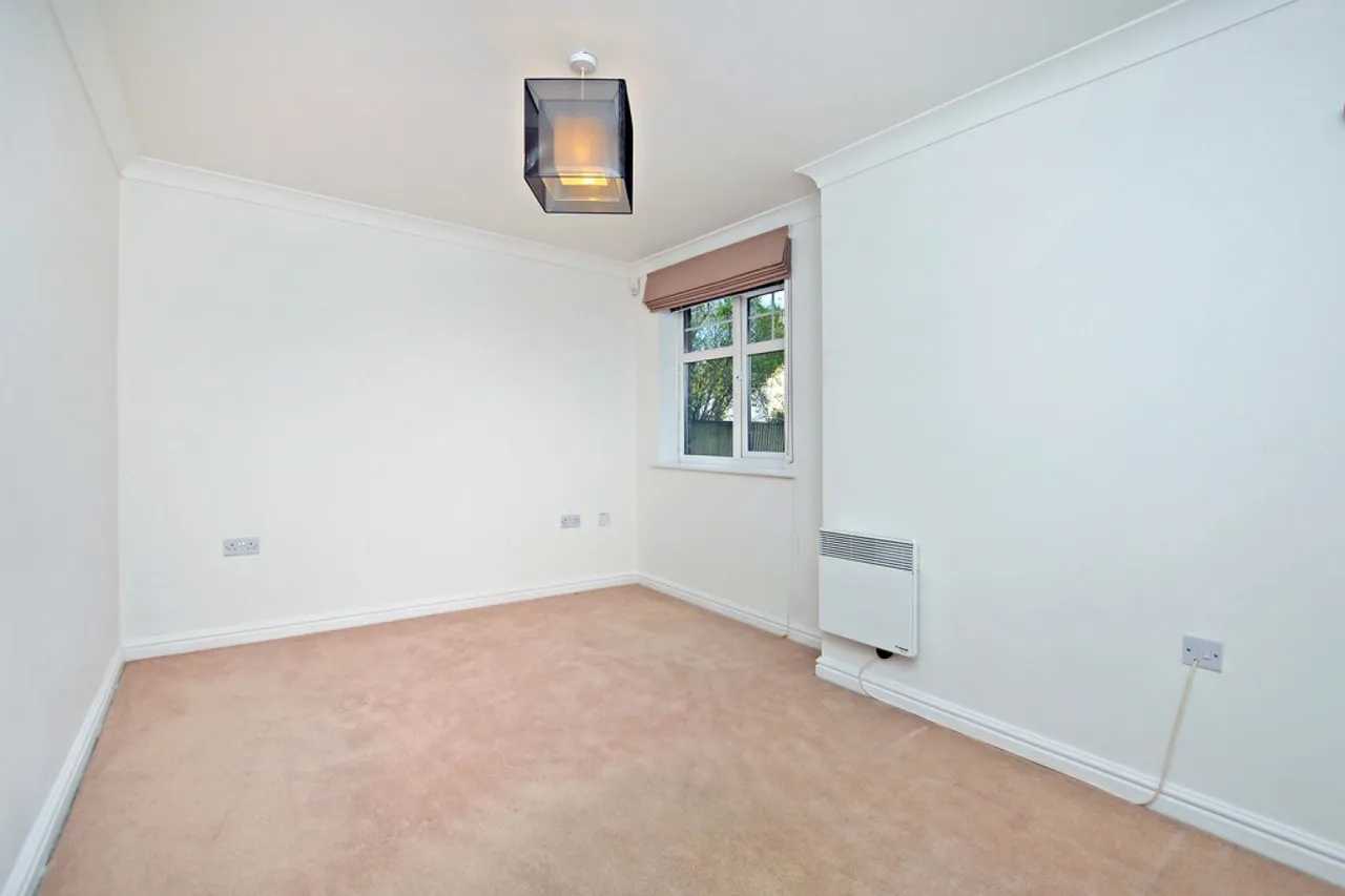 Camberley, GU15, photo 7