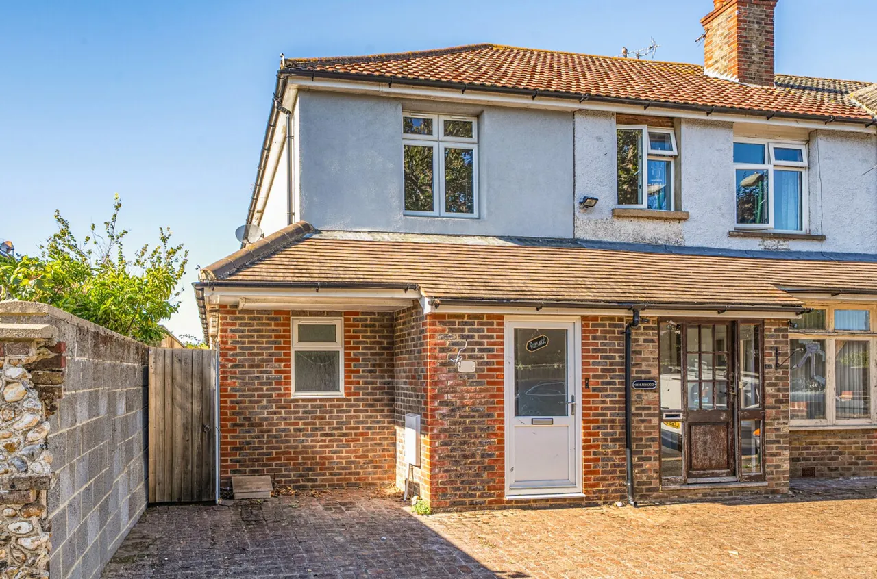 3 bed property for sale, Town Cross Avenue, Bognor Regis, PO21