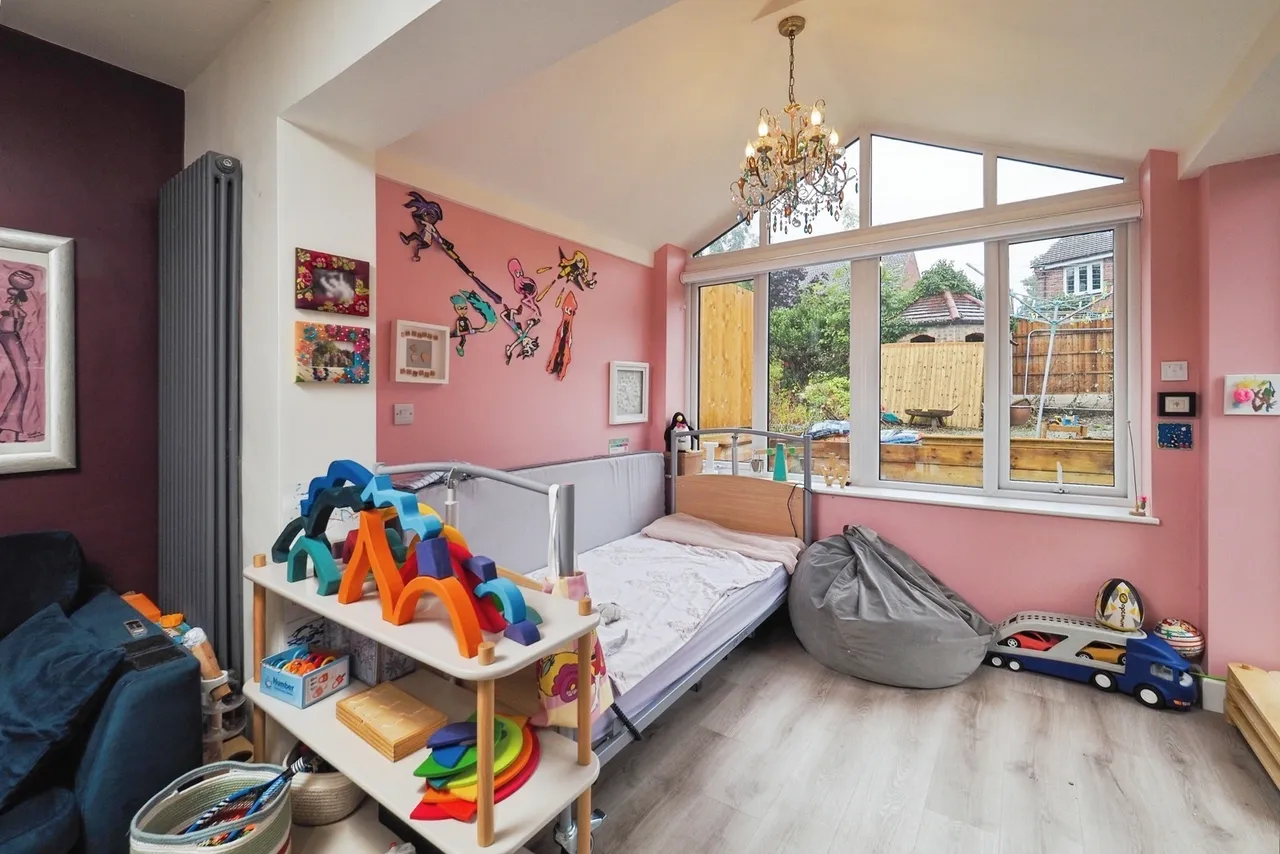 Glenwood Avenue, Wollaton, NG8, photo 9