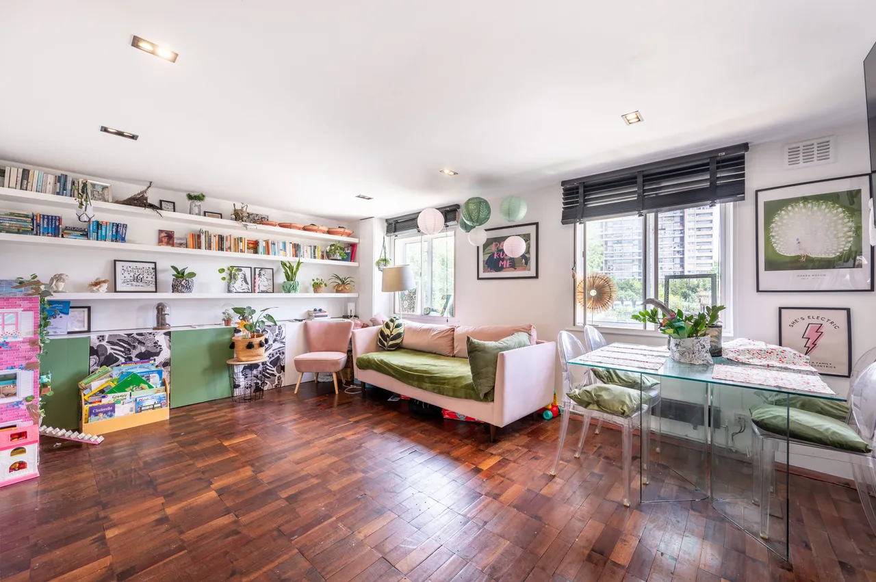 97 St Ervans Road, London, photo 2