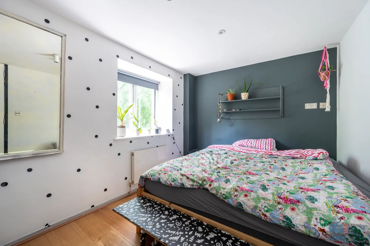 97 St Ervans Road, London, photo 4