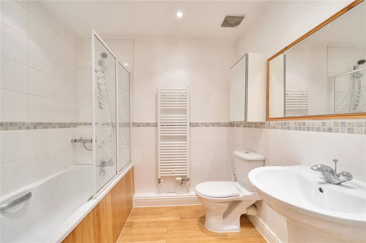 Marsh Road, Pinner, HA5, photo 15