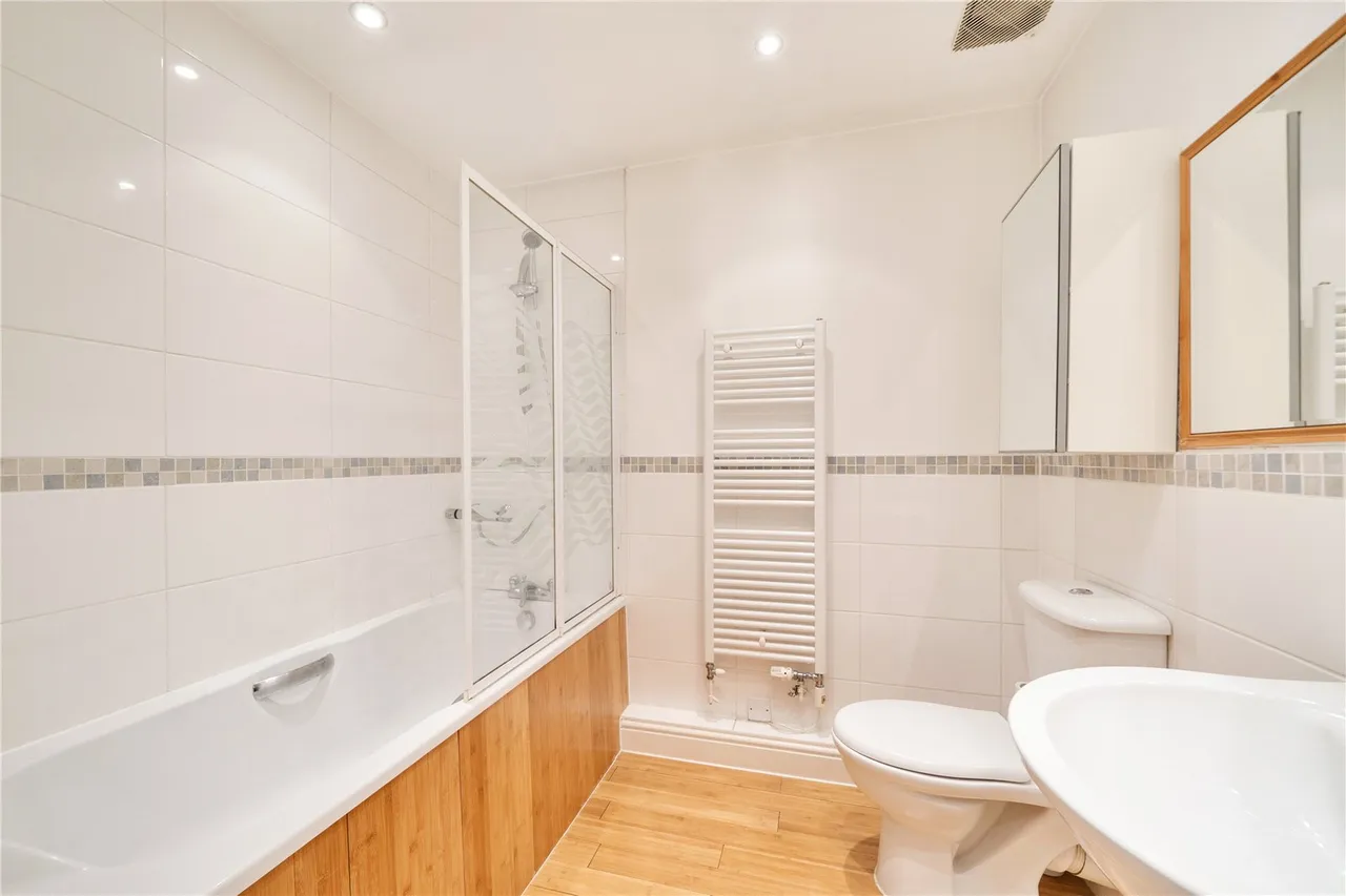 Marsh Road, Pinner, HA5, photo 8