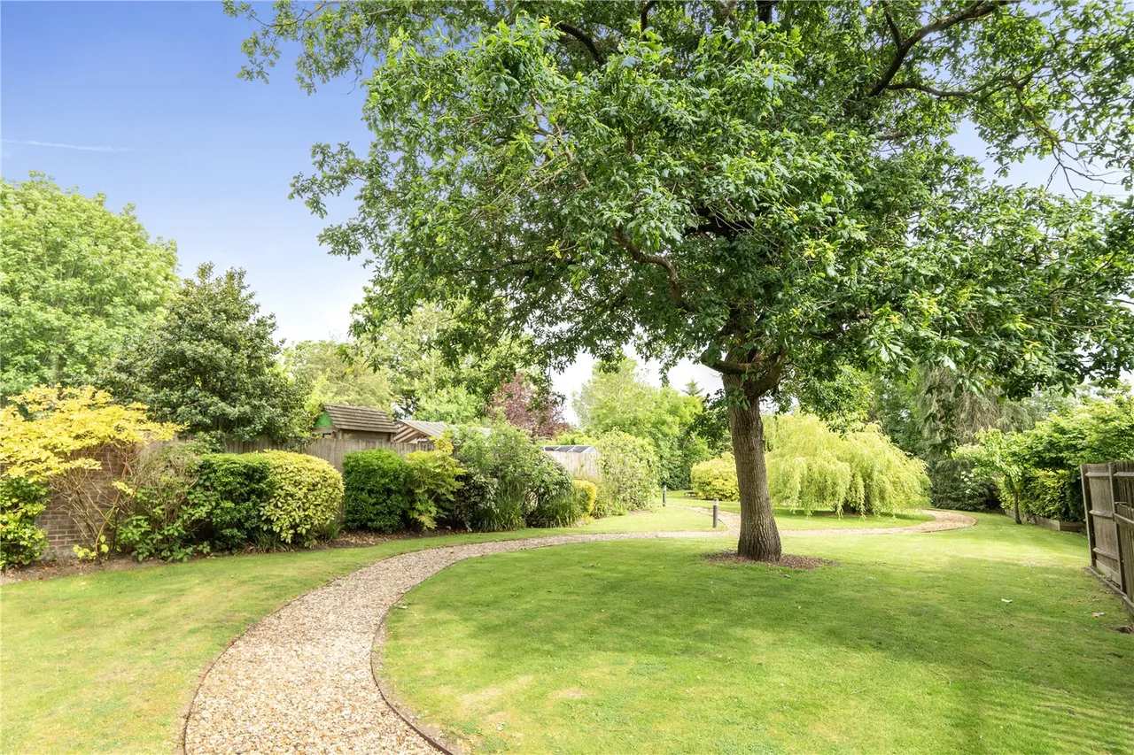 Marsh Road, Pinner, HA5, photo 5