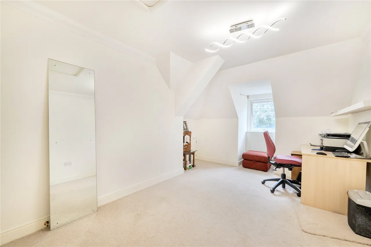 Marsh Road, Pinner, HA5, photo 17