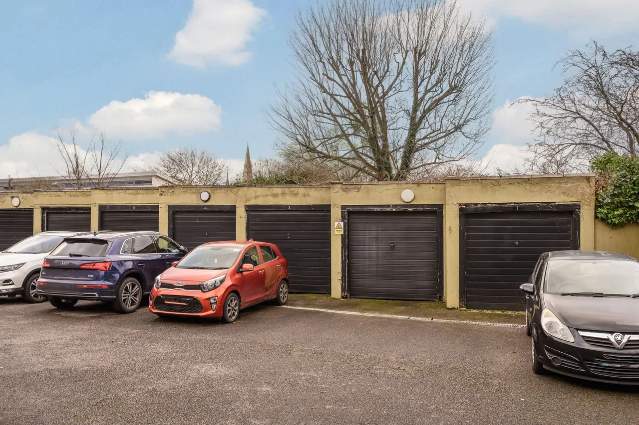Raymond Road, London, SW19, photo 8