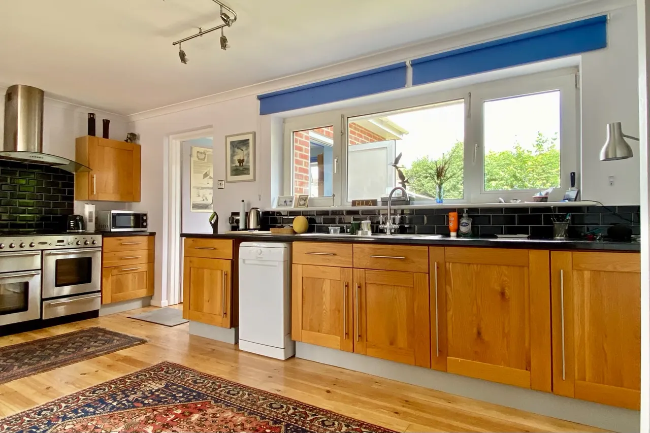 Southampton Road, Ringwood, BH24, photo 3
