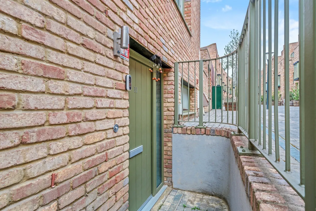 Edgewood Mews, London, photo 10