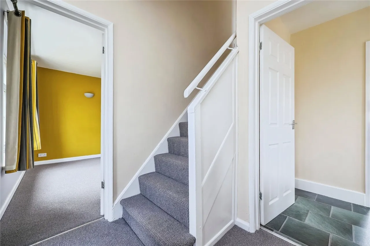 Brandish Crescent, Clifton, Nottingham, NG11, photo 4