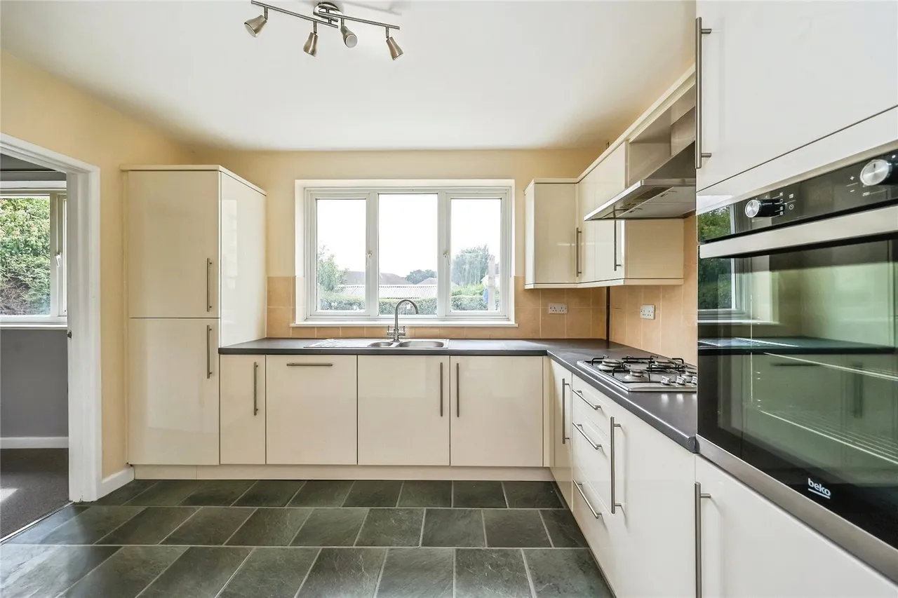 Brandish Crescent, Clifton, Nottingham, NG11, photo 6