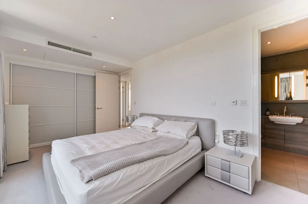 78 Flotilla House, Battersea Reach, Juniper Drive, London, photo 8