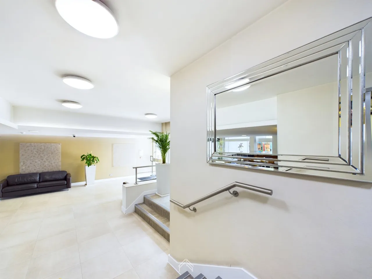 W2 1JF, City of Westminster, Greater London, England, United Kingdom, photo 8