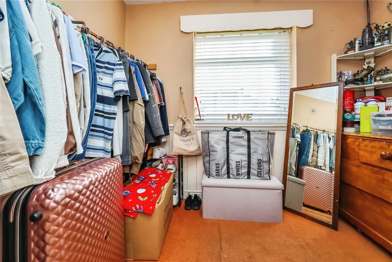 Foxearth Avenue, Clifton, Nottingham, NG11, photo 13