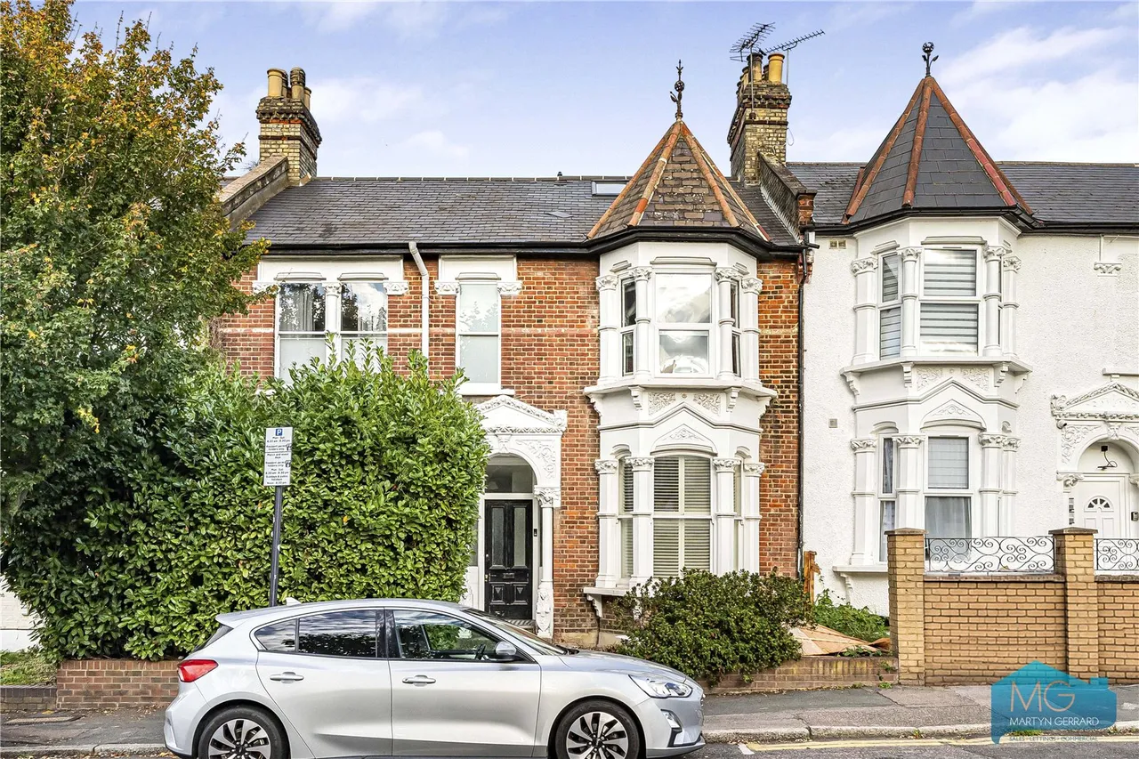 3 bed flat for sale, Oakfield Road, Stroud Green, N4