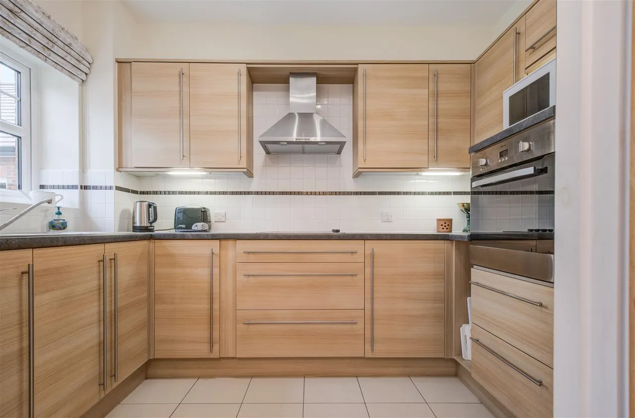 Four Ashes Road, Bentley Heath, B93, photo 4